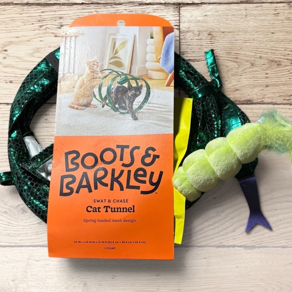 Boots & Barkley Swat & Chase Cat Tunnel Metallic Green Snakeskin Mesh 20in NEW